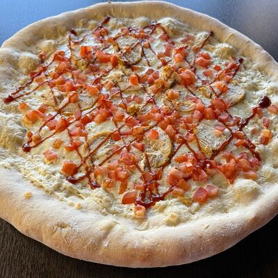 Пицца Цезарьв Крафт фуд по цене 690 ₽