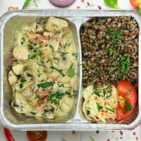 Фрикасе из куриного филе в Своя кухня Шевченко