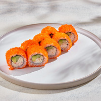 Ролл Калифорния с крабом в DEQUFO