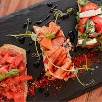 Трио Брускетт в Лимончини