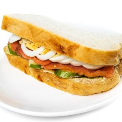 Сендвич с семгой New (половина) в Marrone Rosso по цене 3100 ₸