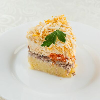 Салат Мимоза в Римские каникулы по цене 250 ₽