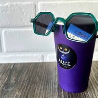 Раф Чизкейк Белой Королевы в Alice coffee