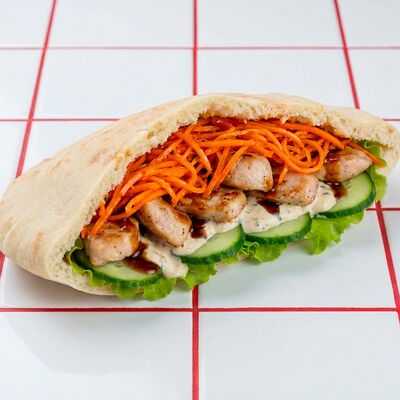 Пита с курицей по-корейски в Кофемашина по цене 420 ₽