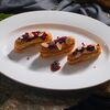 Мини эклеры с паштетом из цыпленка с глазурью из черной смородины в Scandinavia по цене 473