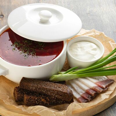 Борщ в Дача по цене 545 ₽