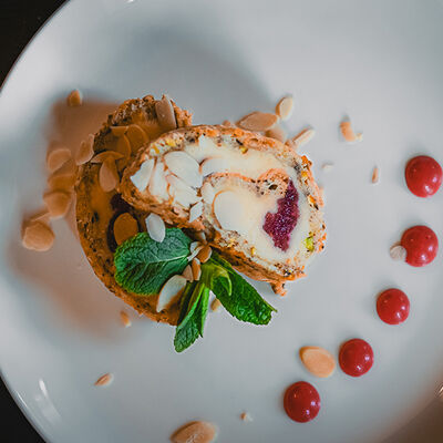 Фисташковый рулет с малиной в #proсчастье по цене 210