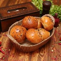 Булочка с кунжутом в Vagr