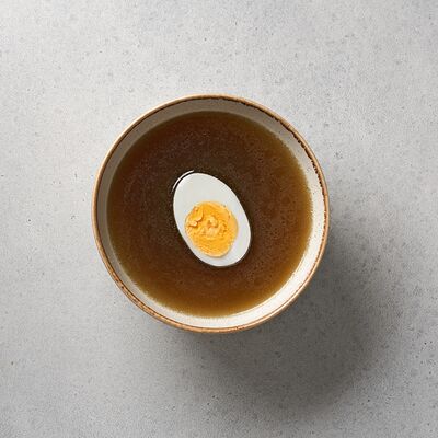 Куриный бульон с яйцом в REGUL по цене 300 ₽