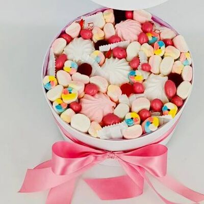 Подарочный бокс с зефиром ручной работыв Дарите красиво по цене 4199 ₽