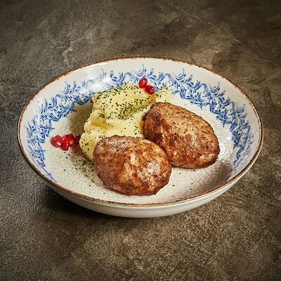 Котлеты домашние в Гранат по цене 590 ₽