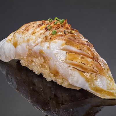 Татаки сибас в Bluefin по цене 310 ₽