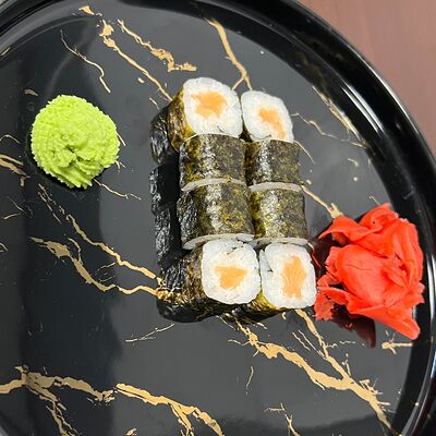 Классический с лососем в Чип и Дейл по цене 210 ₽