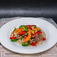 Wok острый с говядиной в Rolltime