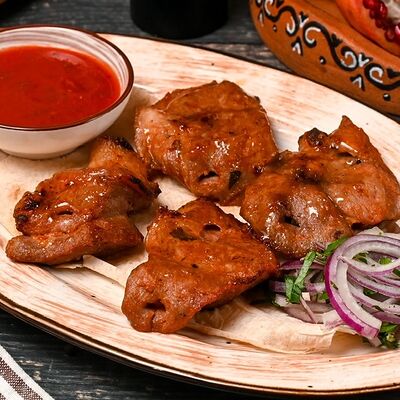 Шашлык из cвинoй шеи в Кура-гриль по цене 510 ₽