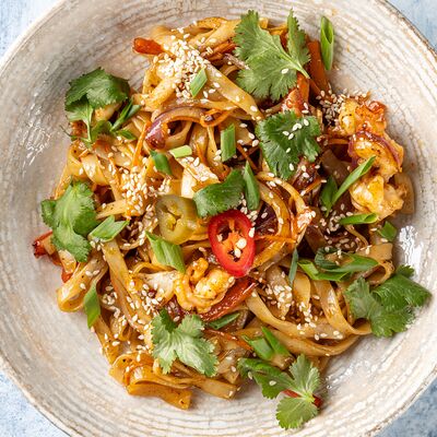 Удон с морепродуктами и овощами в Seabus по цене 690 ₽