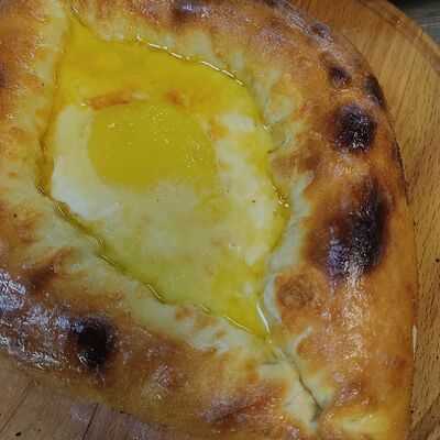 Хачапури по-аджарски в Alexander Home по цене 550 ₽