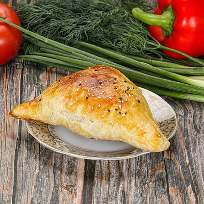 Самса с бараниной в Чайхана Мадина по цене 209 ₽