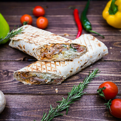 Шаурма с курицей в Шаурма№1 по цене 650 ₽