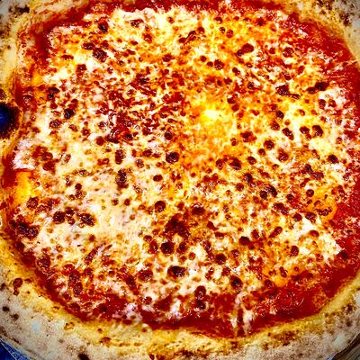 Пицца Маргаритав Емеля по цене 380 ₽