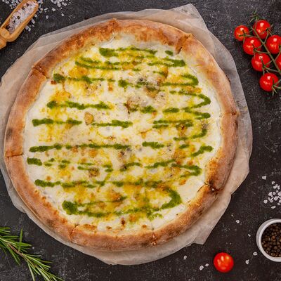 Четыре сыра в Pizza Lavka по цене 679 ₽