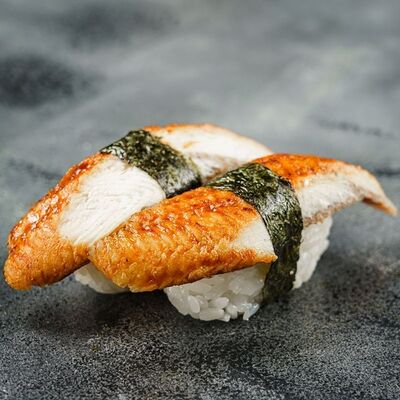 Суши с угрем в Филадельфия по цене 384 ₽