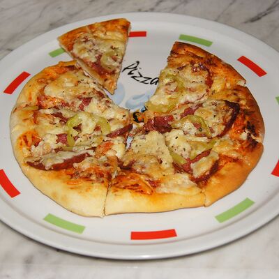 Детская пицца Пепперони в Халяль по цене 385 ₽