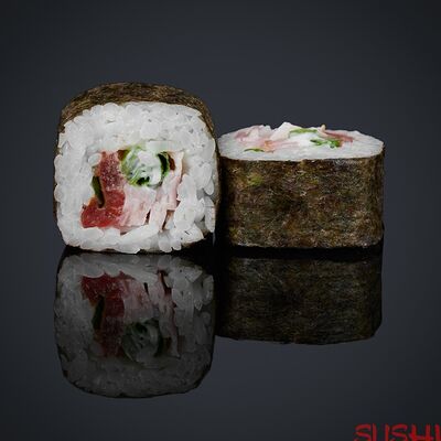 Сложный ролл с беконом в Sushi Boom по цене 367 ₽