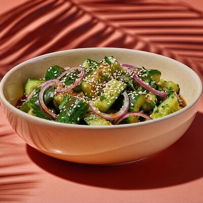 Салат с битых огурцов в Kasabi Wooo по цене 385 ₽