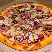 Пицца Мясная в Золотой карась
