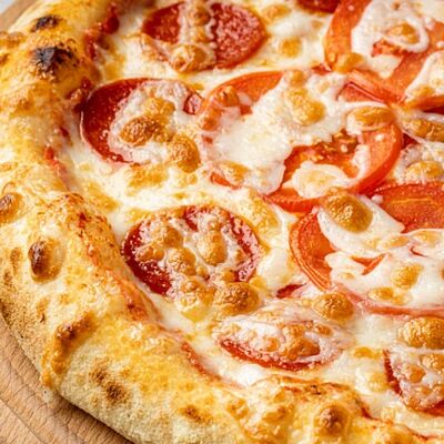 Пицца Пепперони в Сели-Съели по цене 780 ₽