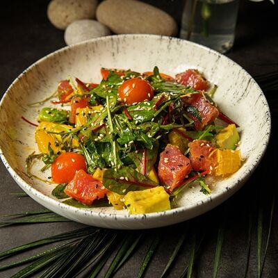 Салат с тунцом и апельсином в Эбби Noodles & Sushi Bar по цене 606