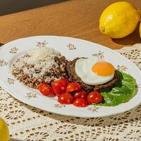 Бифштекс с гречкой и пармезаном в Airy restaurant