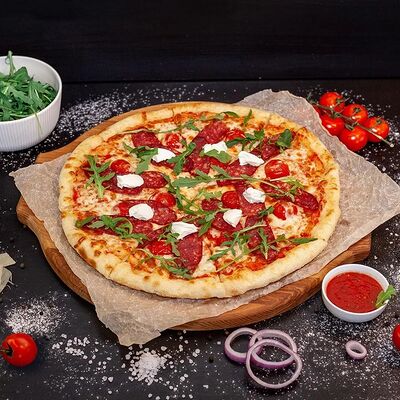 Пицца Марианна в MON PARIS по цене 720 ₽