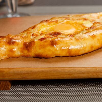 Хачапури по-аджарски в Сандро по цене 840 ₽