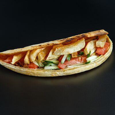 Пицца с курицей, фри и летним салатом в Пицца мания по цене 340 ₽