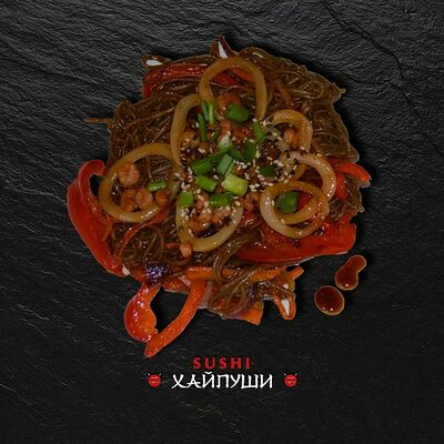 Удон с морепродуктами в Sushi Хайпуши по цене 400 ₽