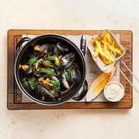 Мидии Буйабес в Manneken Pis