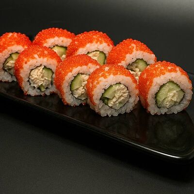 Холодный ролл Калифорния с крабом в Sandwich club по цене 349 ₽