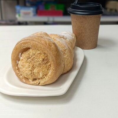 Трубочка с белковым кремом в EDA Habibi по цене 139 ₽