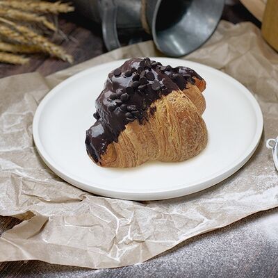 Круассан сливочный с шоколадом в Пекарня Робин Сдобин по цене 140 ₽