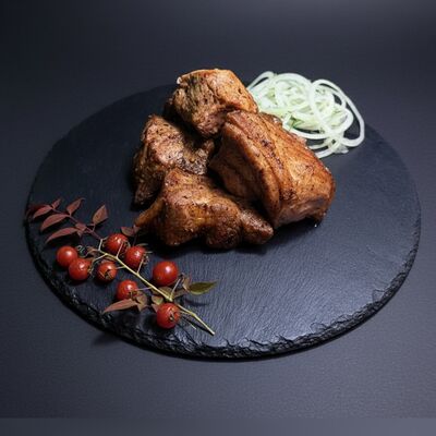 Шашлык из свиной шеи гриль в Гирос Паб по цене 690 ₽