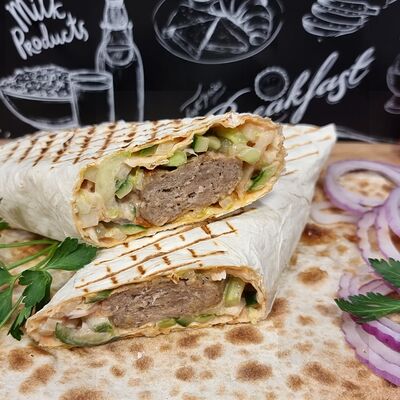 Шаурма с Люля из курицы в Вкусно вкусно по цене 479 ₽