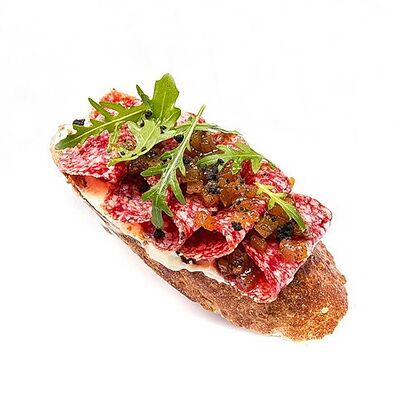 Брускетта с салями в Перчини на огне по цене 220