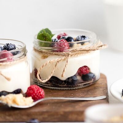 Трайфл сливочный с ягодами в E La Mia Pizza по цене 439 ₽