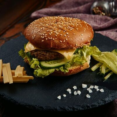 Чизбургер в Шашлычный двор по цене 434