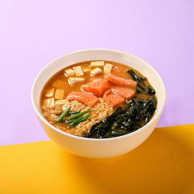 Кимчи с лососем в Круглое катаем по цене 389 ₽