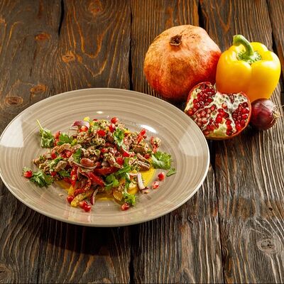 Салат Тбилисо в Гоча по цене 480 ₽