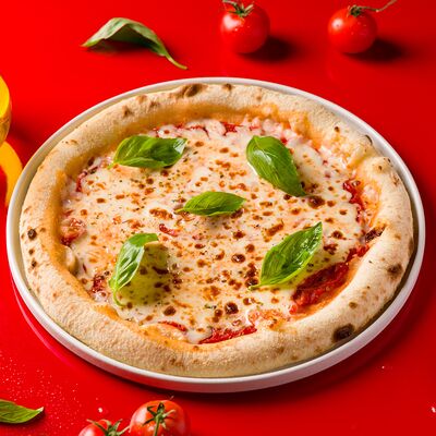 Пицца Маргарита в ROSSINI GOLD PIZZA по цене 1695 ₽