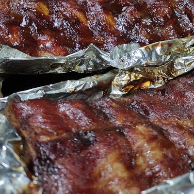 Свиные рёбра в Holy hop по цене 650 ₽